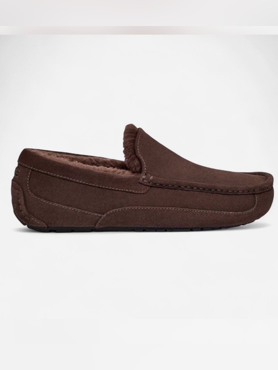 UGG Shoes - UGG Men's Ascot Sheepskin Slippers
Brown Suede Loafers Size 12